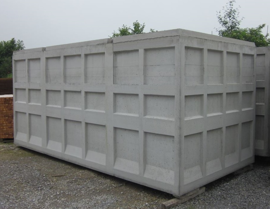 Cuve monobloc en béton de 25 m³, poids 14,6 tonnes.